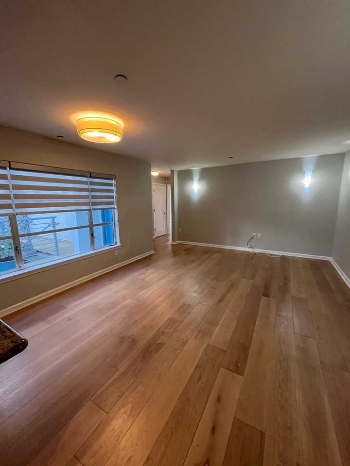 1540 Lombard St - Photo 3 of 24