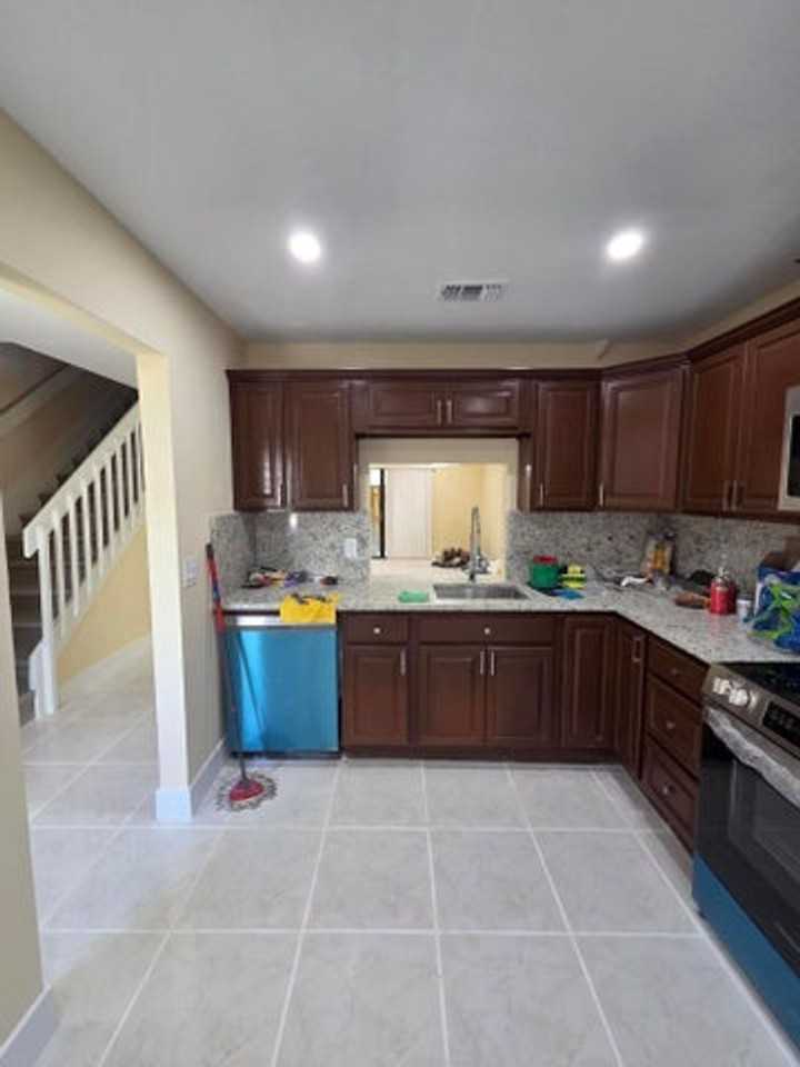 5022 Society Pl E - Photo 2 of 16