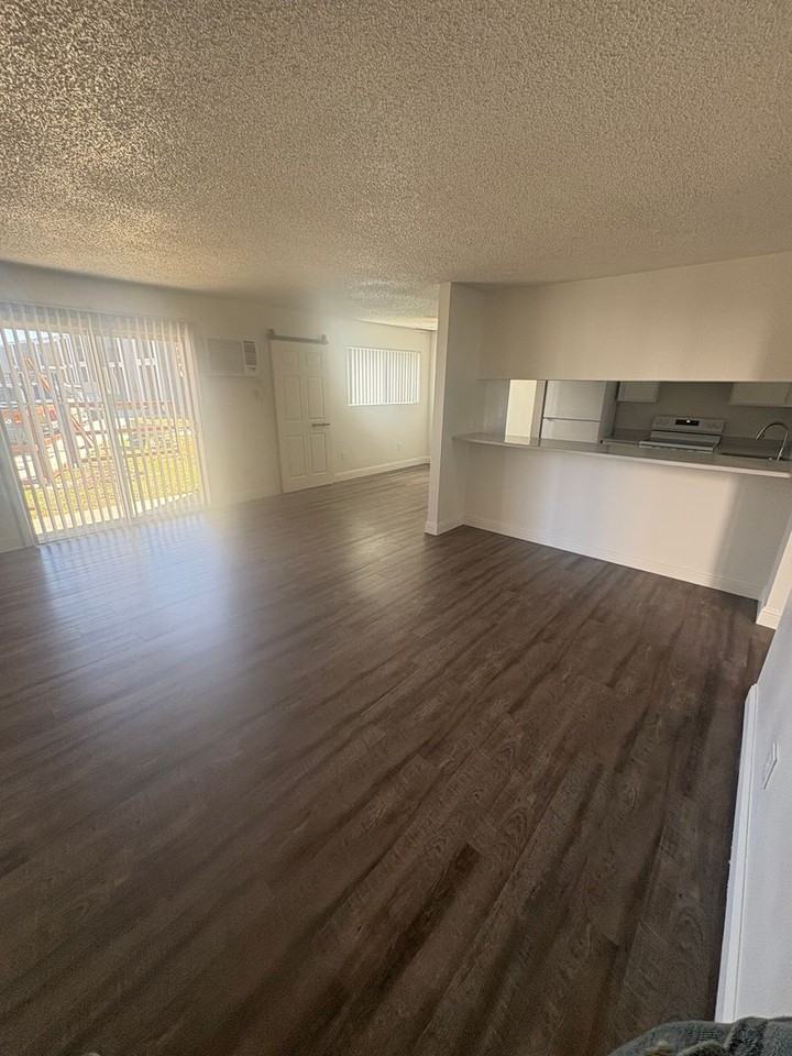 Willowbrook (Pine Reno) - Photo 3 of 23