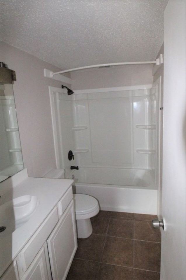 805 Paisley Dr #11 - Photo 2 of 9