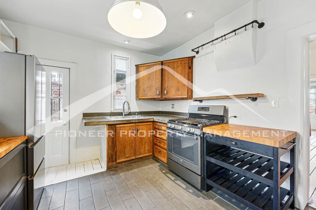 3415 Arapahoe St - Photo 6 of 16