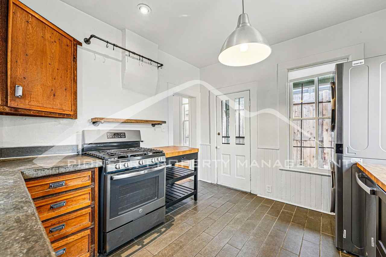 3415 Arapahoe St - Photo 7 of 16