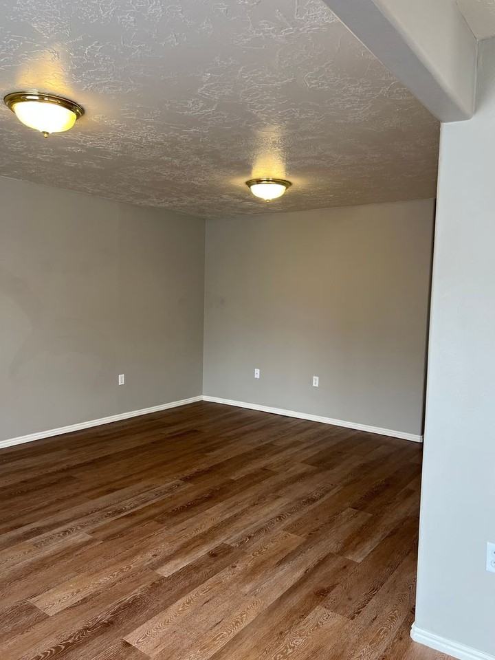 520 W 7th S #114 - Photo 6 of 21