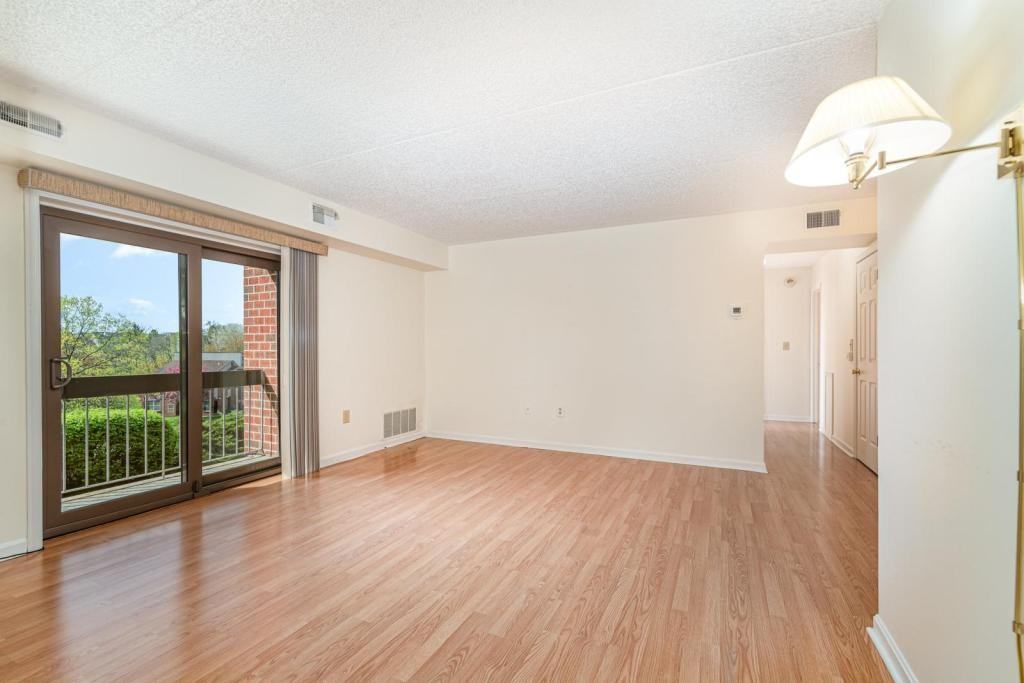 1210 Hampton Hill Ct ##H - Photo 3 of 16