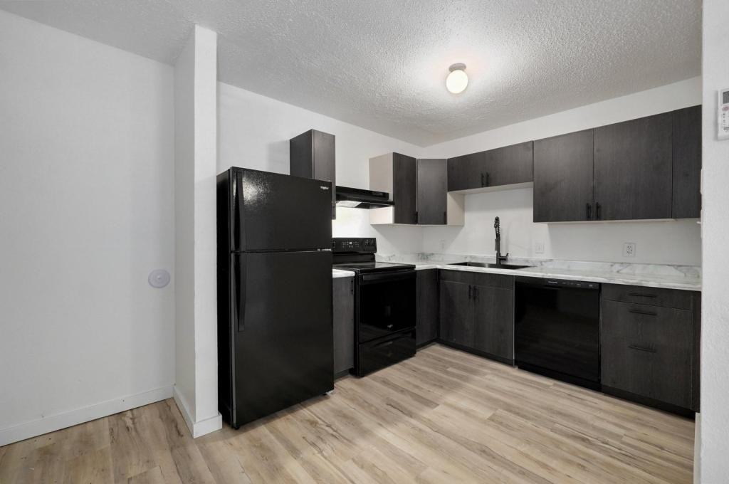 301 W State St - Photo 6 of 15