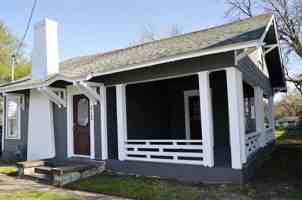 featured image of 512 Herring Ave