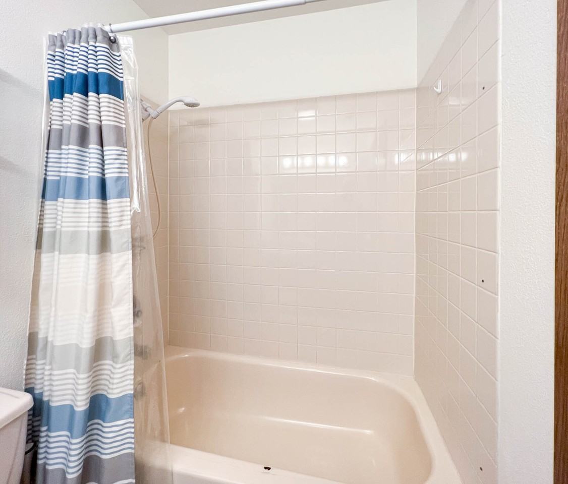 380 E 11th Ave #1 - Photo 2 of 11