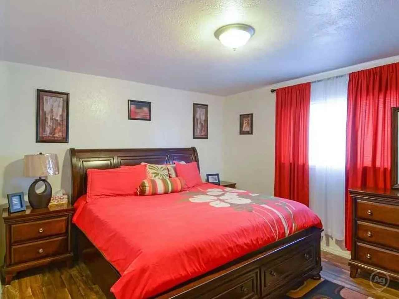 5901 NW 34th St - Photo 6 of 50