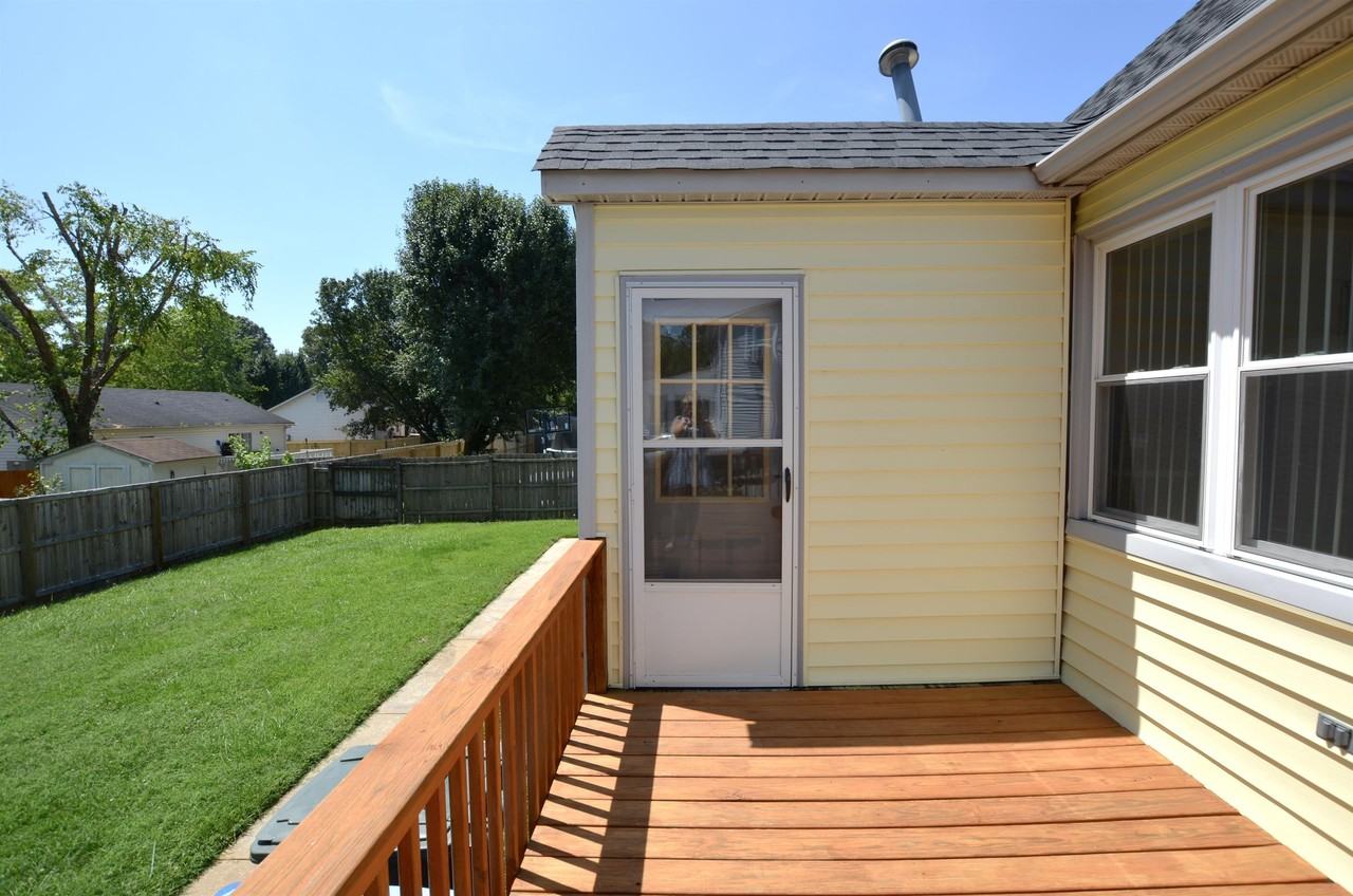 1015 Crane Creek Rd - Photo 3 of 27