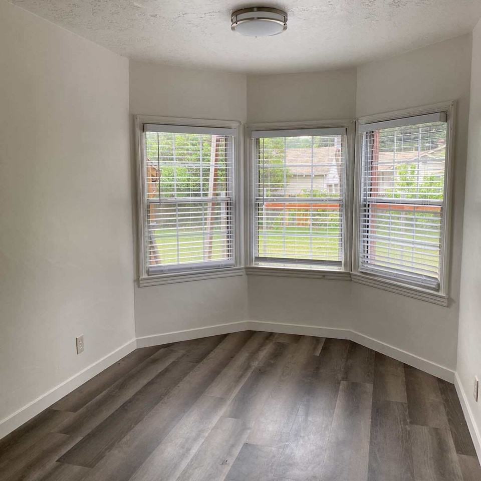 5228 Marconi Ave - Photo 6 of 16