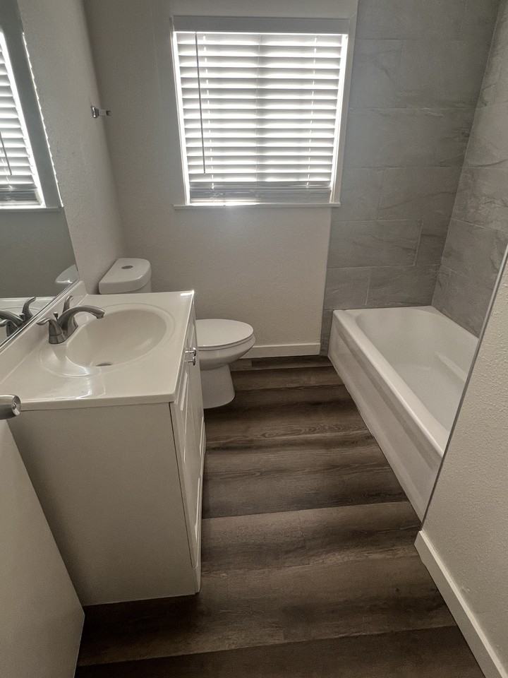 5228 Marconi Ave - Photo 2 of 16