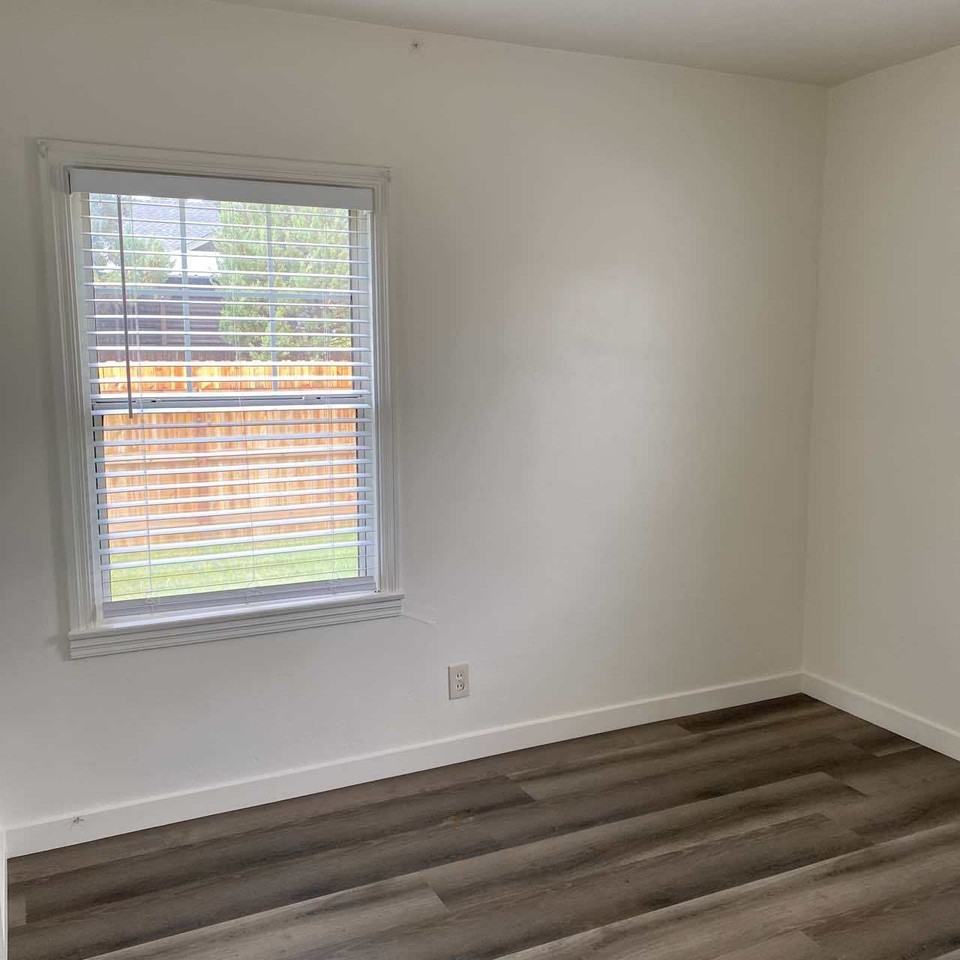 5228 Marconi Ave - Photo 5 of 16