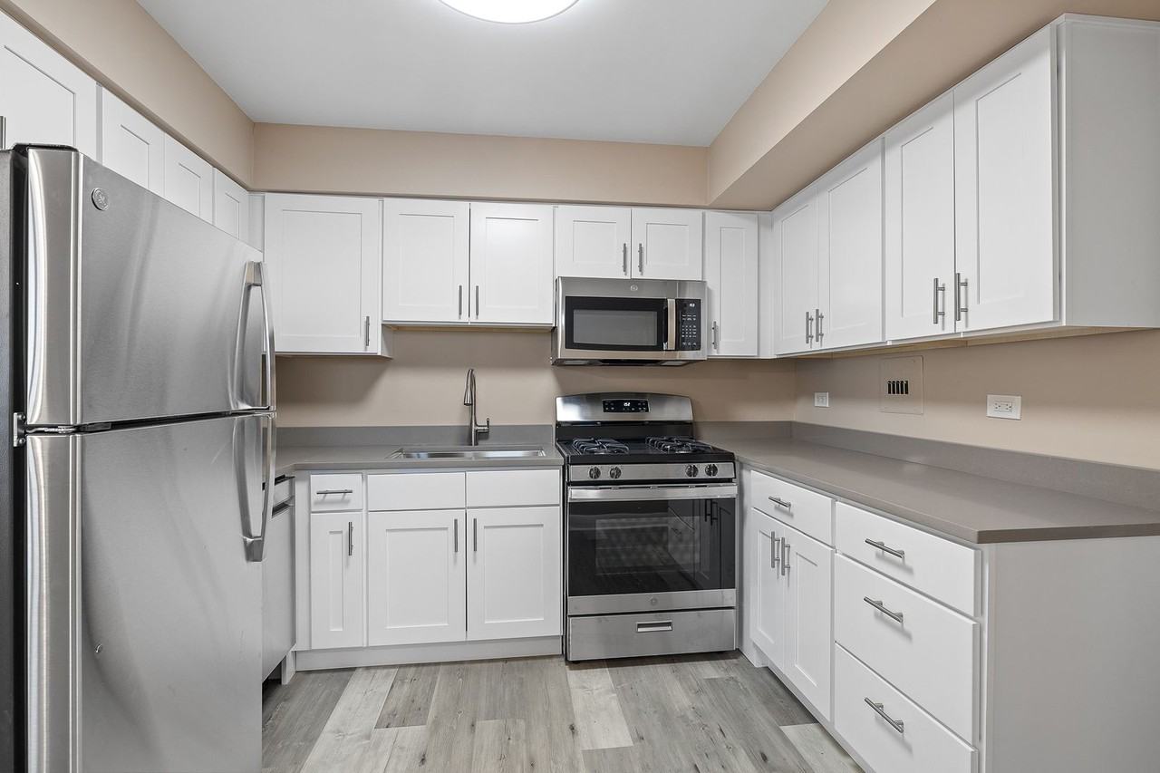 WHEATON COURT, LLC - Photo 3 of 25