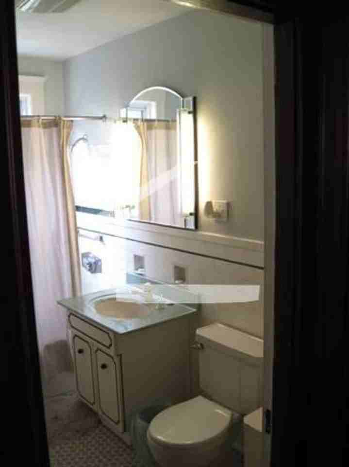 17 Elmira St - Photo 7 of 8
