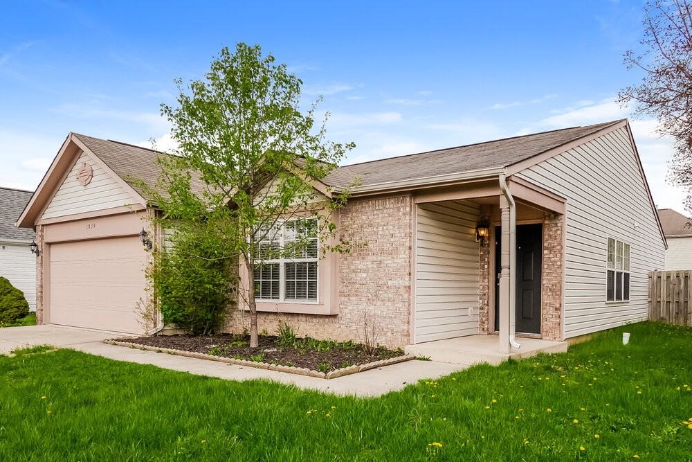 1859 Ernest Dr - Photo 3 of 16