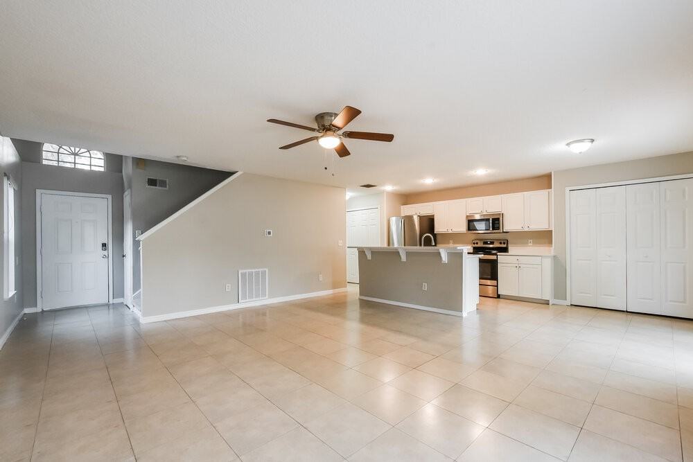 13210 Moss Hollow Ct - Photo 5 of 17