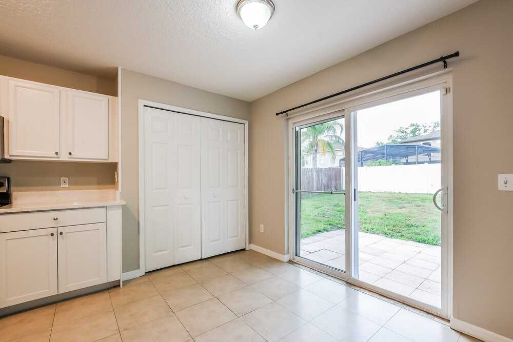 13210 Moss Hollow Ct - Photo 7 of 17