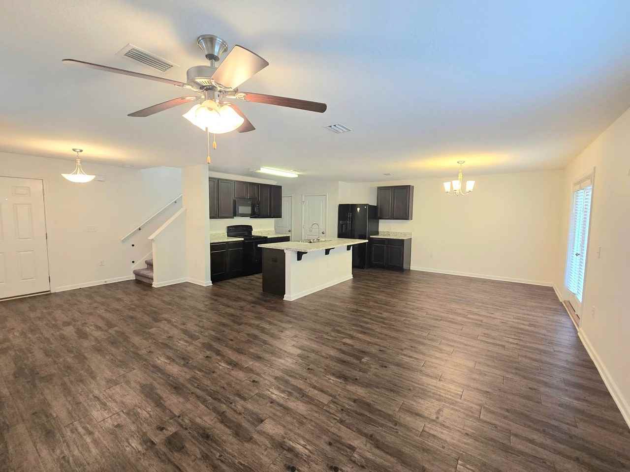 5860 Magnolia Bend Blvd - Photo 5 of 18