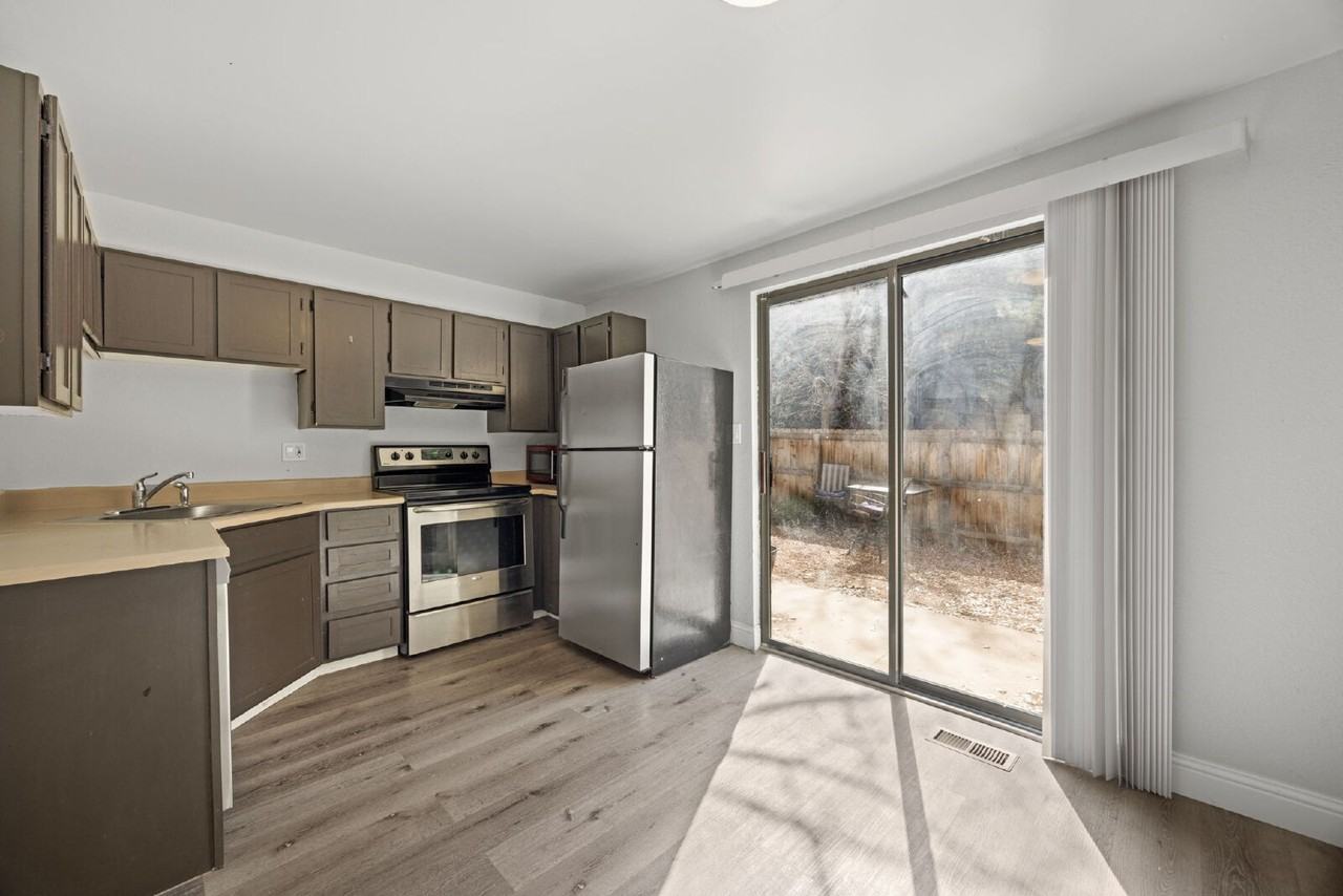 4437 Stover St Apt 1 - Photo 3 of 16