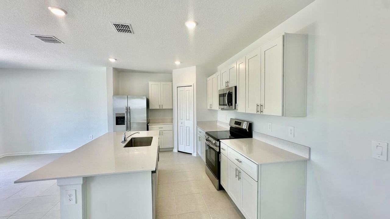 5882 Le Marin Way - Photo 5 of 19