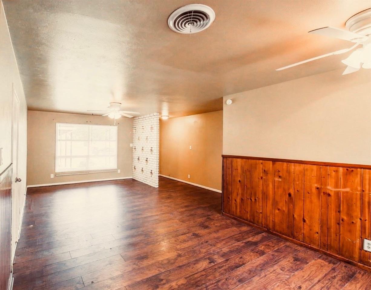 3809 25th St - Photo 2 of 8