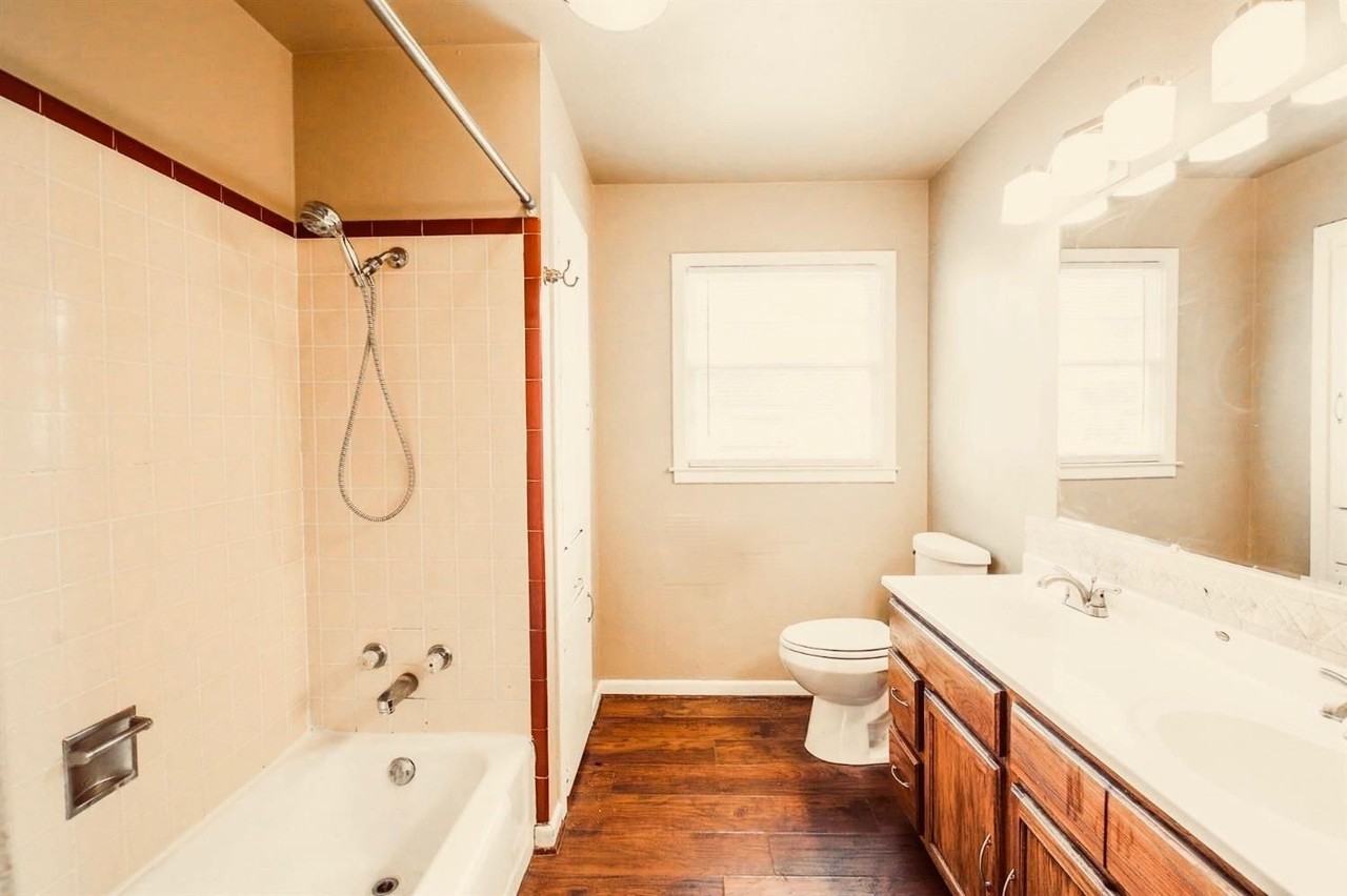 3809 25th St - Photo 5 of 8