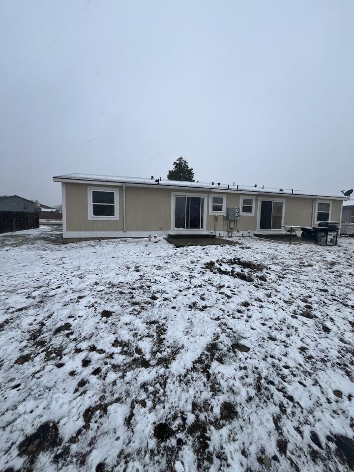 105 Nickerson Ave - Photo 2 of 17