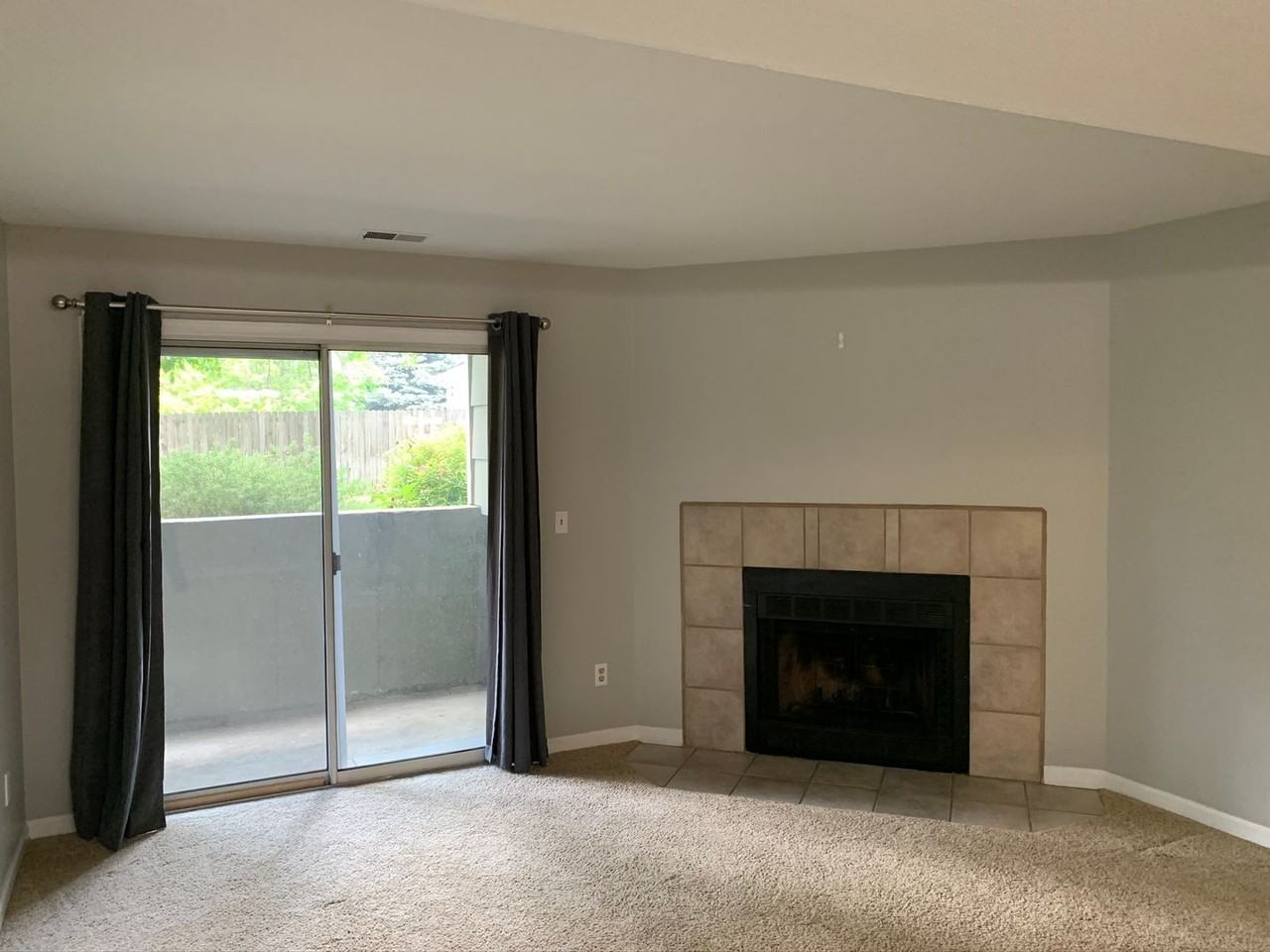 4654 White Rock Cir #8 - Photo 4 of 23