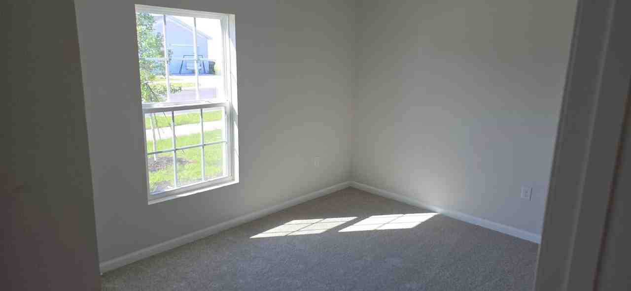 1610 Minnesota Rd - Photo 4 of 31