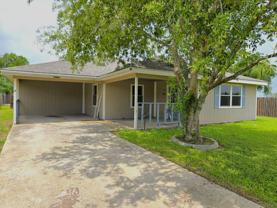 3818 Waterfall St - Photo 1 of 1