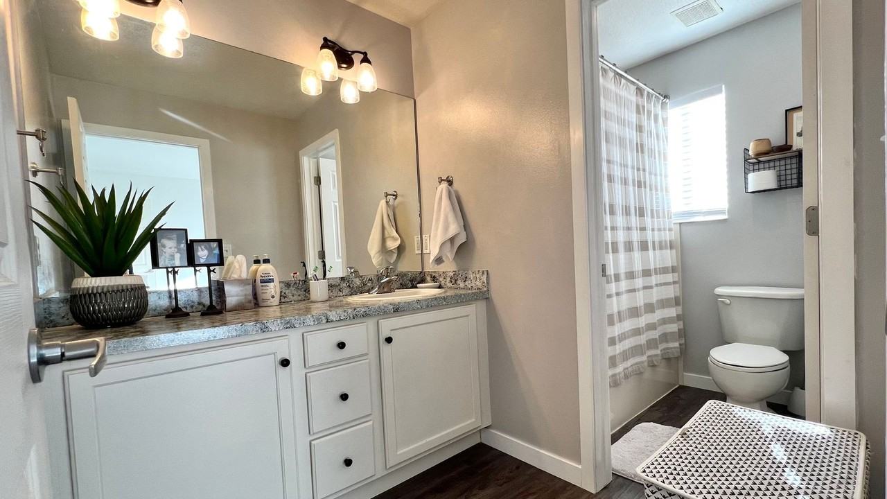 1285 Alpine Way - Photo 6 of 10