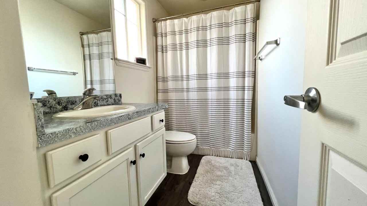 1285 Alpine Way - Photo 7 of 10