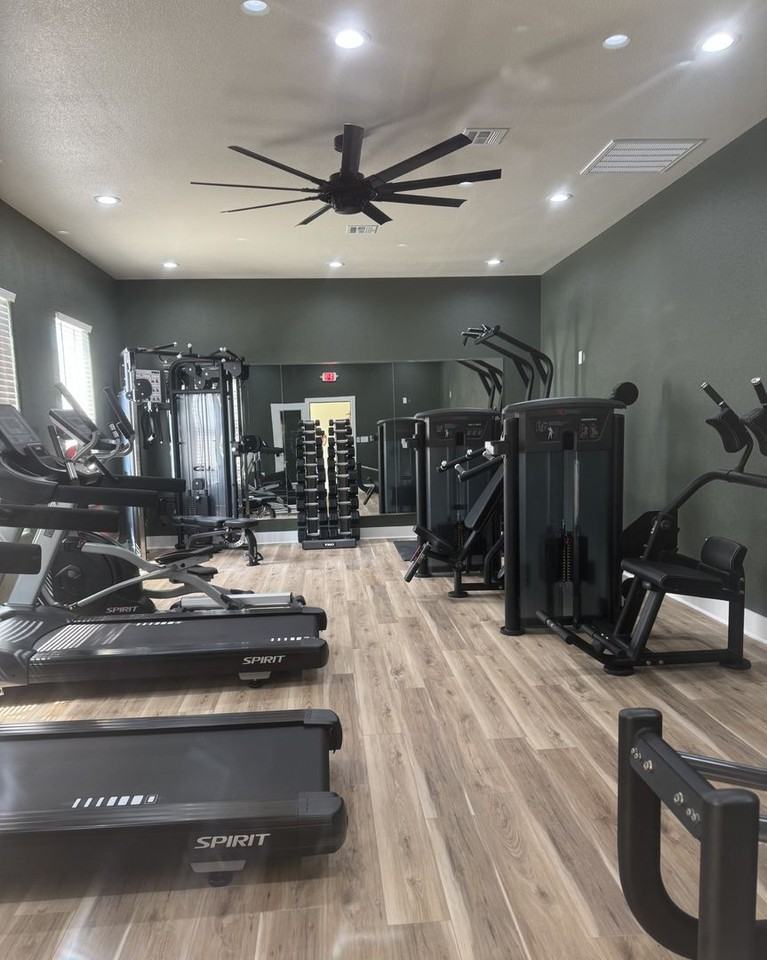 Chance's Court - Photo 4 of 26