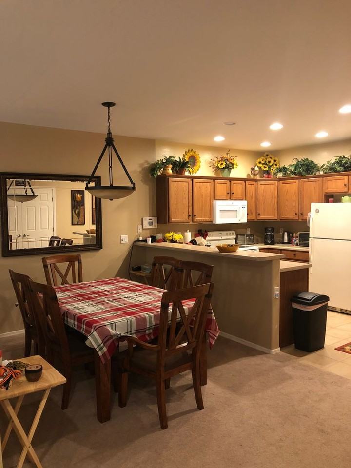 1005 N Rolling Green Rd - Photo 3 of 22
