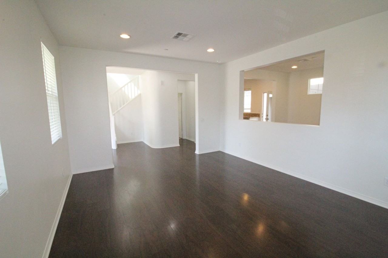 3139 Lisbon Ln - Photo 5 of 35