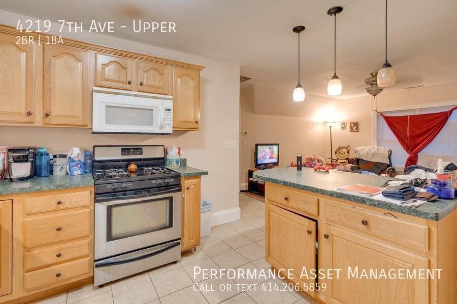 4219 7th Ave #UPPER