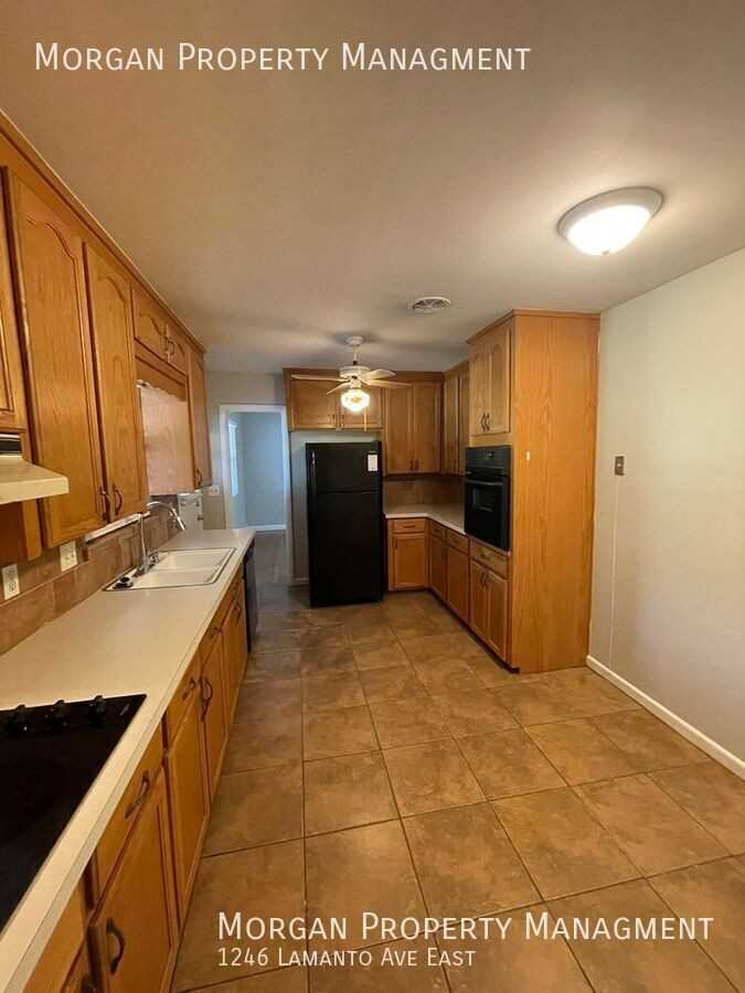 1246 Lamanto Ave E - Photo 2 of 17