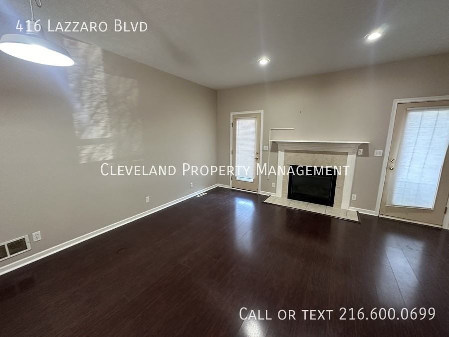 416 Lazzaro Blvd - Photo 2 of 13