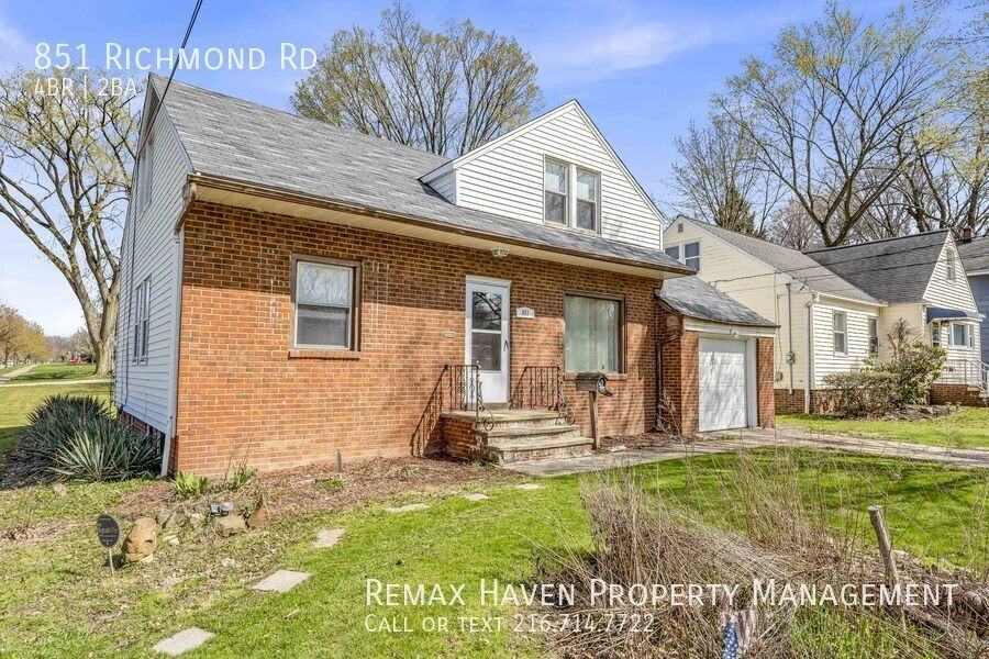 851 Richmond Rd - Photo 2 of 30