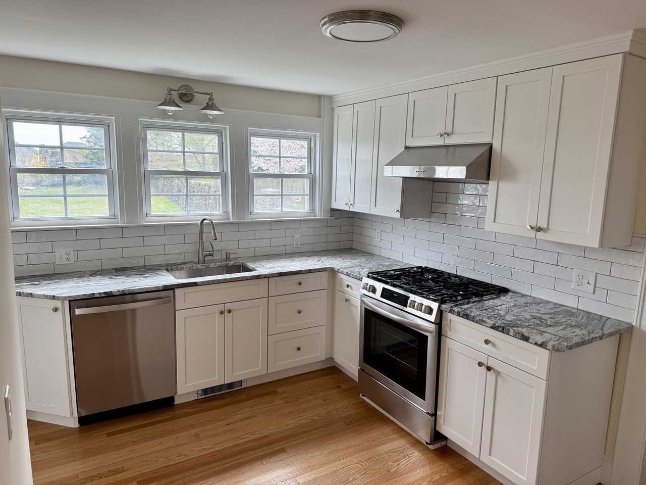 133 Elm St #2ndFLAPT - Photo 2 of 9