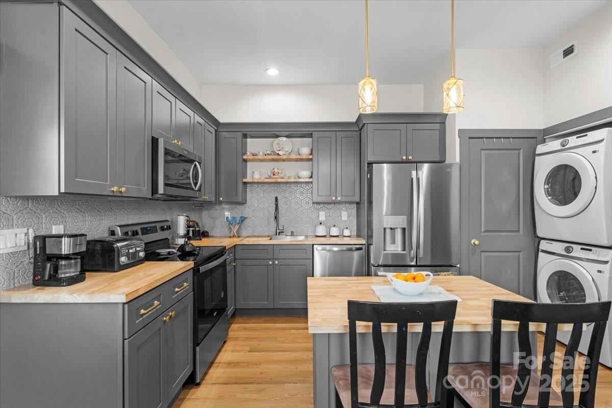 8478 Rocky River Rd #NA - Photo 4 of 9