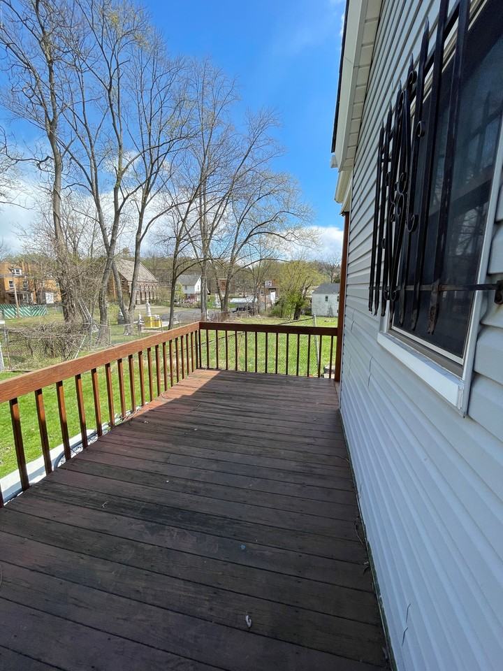 1367 Montezuma St #NA - Photo 2 of 42