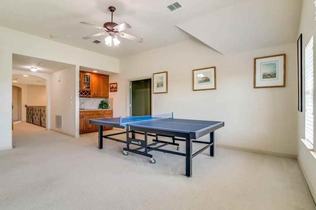 631 Lakeridge Dr #NA - Photo 2 of 13