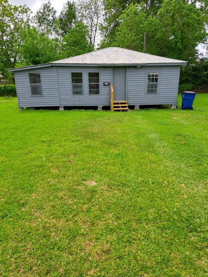 720 S Avenue E #NA - Photo 2 of 13