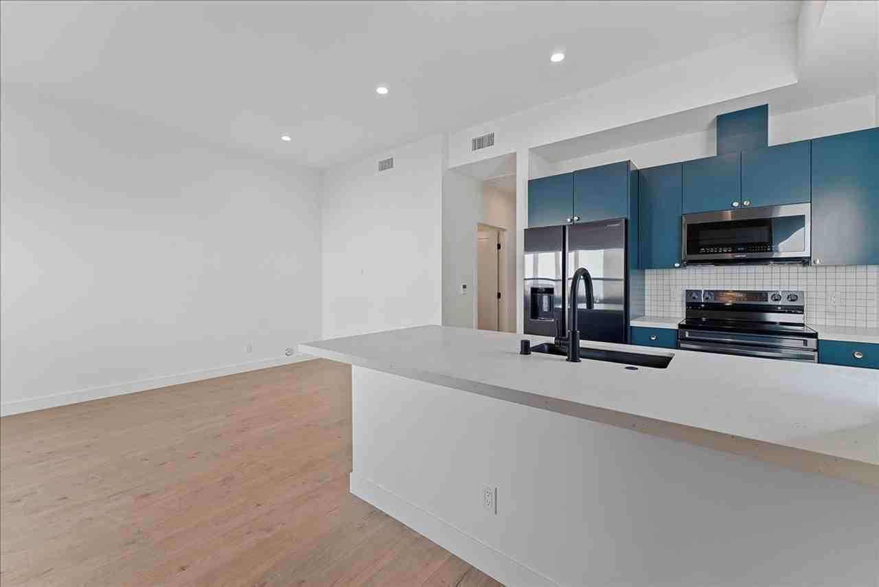 3377 1/2 Eagle Rock Blvd - Photo 2 of 19