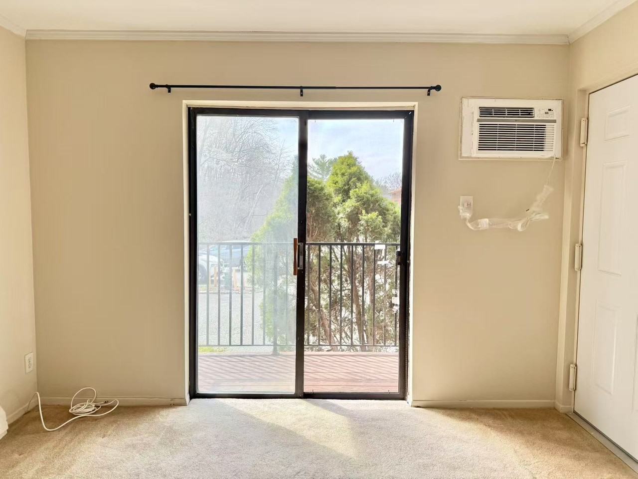 54 Park Ave #22 - Photo 3 of 8