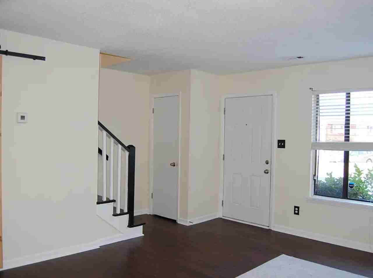 800 Fargo St #NA - Photo 3 of 16