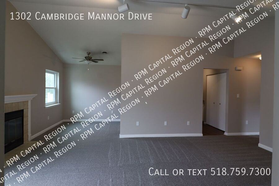 1302 Cambridge Manor Dr - Photo 2 of 11