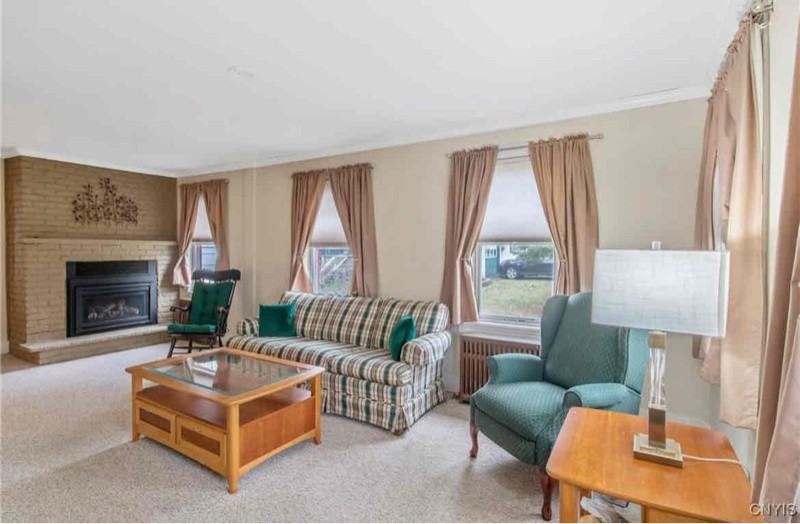 27 Seneca St - Photo 3 of 18