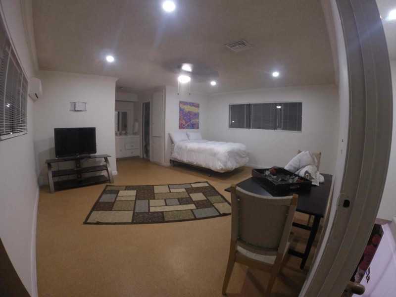 6002 Masterbedroomhazelbrook Ave #7